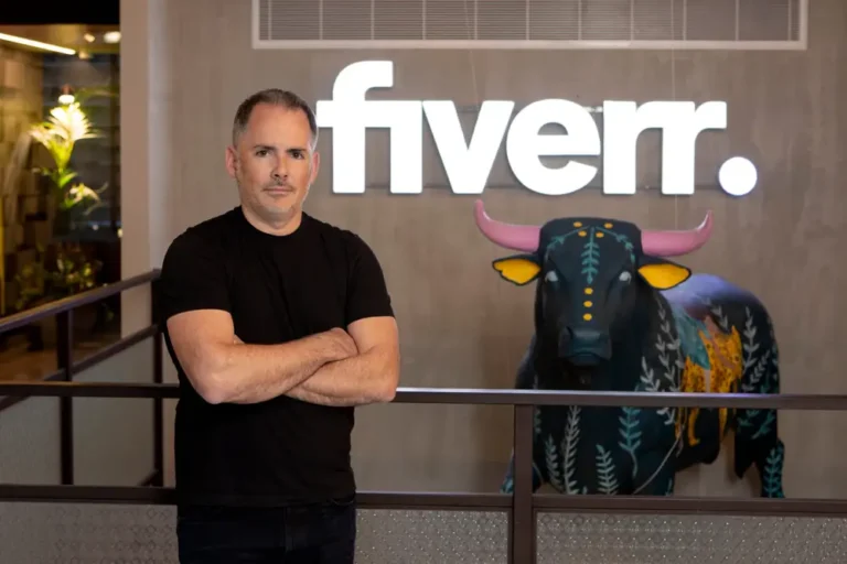 Fiverr’s CEO tells B-17 he’ll only hire candidates who use AI. Here’s why.