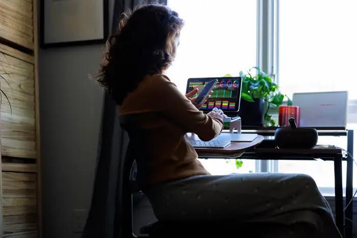 5 people who made up to $470,000 secretly juggling multiple jobs explain the best roles for making it work