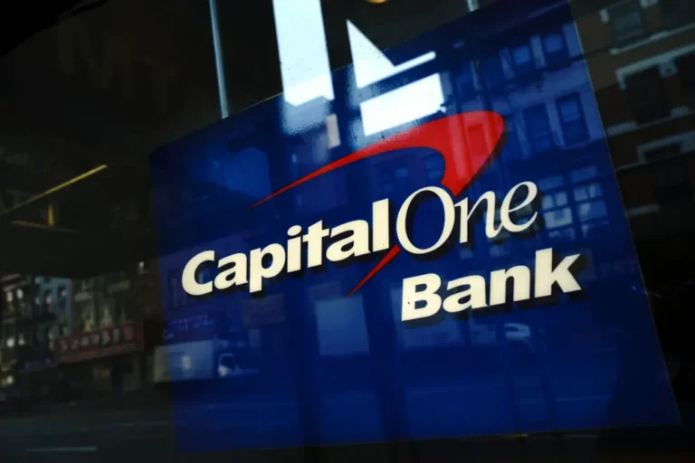 2 of the world’s largest credit card companies just merged