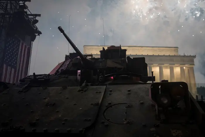 Here’s how many tanks, aircraft, and soldiers are joining the huge Army anniversary parade on Trump’s birthday