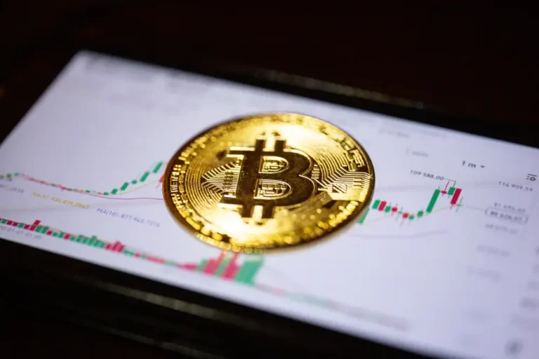 Traders are pouring into shares of a new bitcoin investment that’s up almost 500% in a week