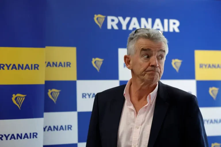 The CEO of Europe’s biggest airline is in a spat with a congressman over threats to cancel Boeing orders and buy Chinese planes