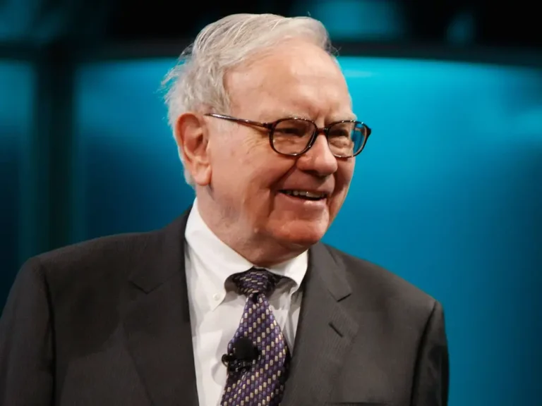 Warren Buffett’s biographer tells B-17 he’s ‘literally not replaceable’ as Berkshire Hathaway enters a new era