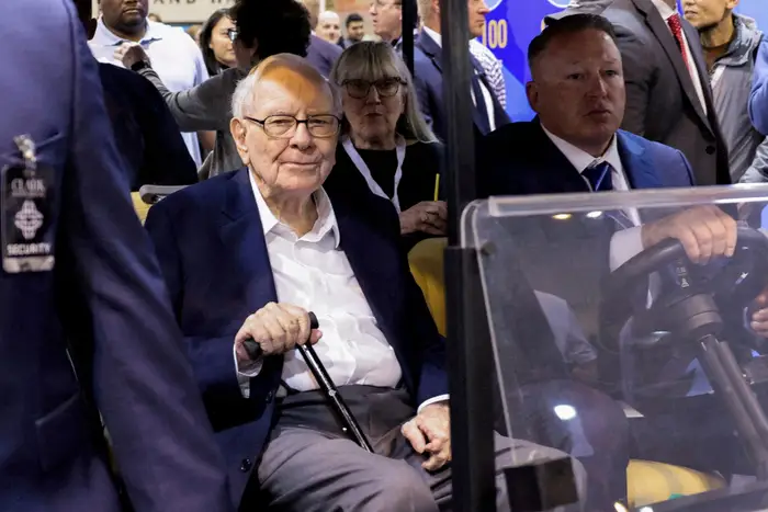 12 pieces of advice from Warren Buffett, from parenting to investments