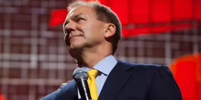 Hedge fund billionaire Paul Tudor Jones says stocks are headed for fresh lows even if China trade tensions ease