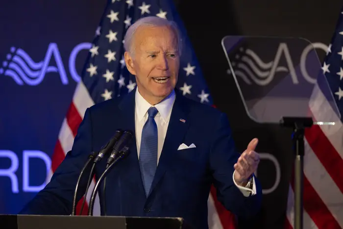 Biden said Trump’s pressure on Ukraine to give up territory to Russia is ‘modern-day appeasement’