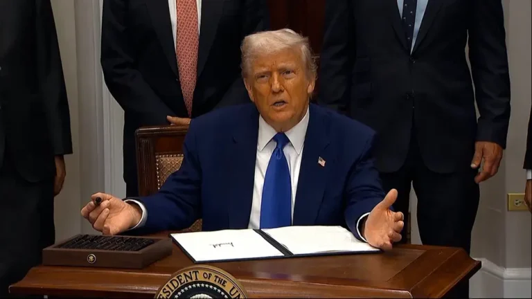 Trump can’t stop talking about the pushback to Qatar’s Air Force One offer