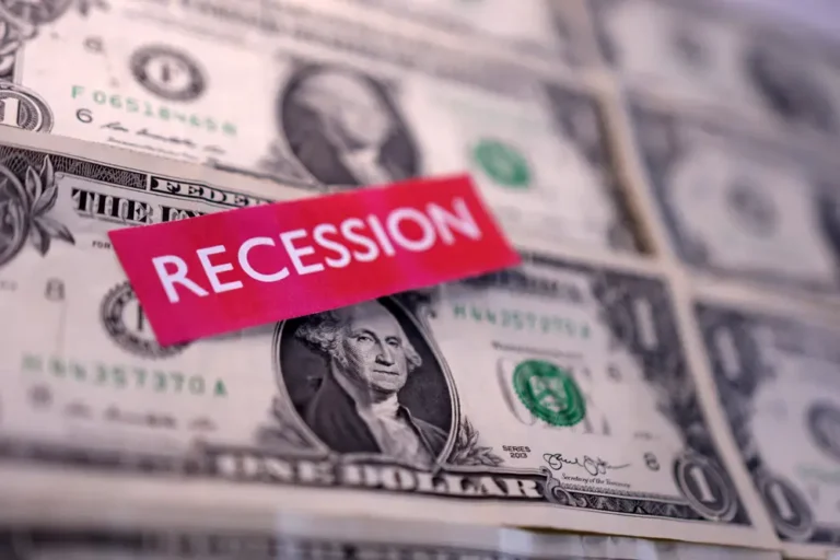 JPMorgan cuts the chance of a US recession after Trump and China’s tariff truce — but risks remain