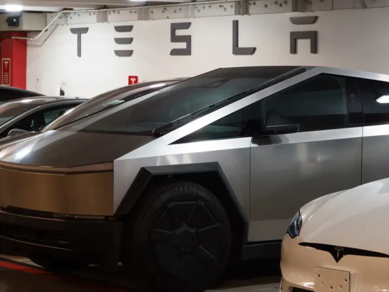 Tesla is now accepting Cybertruck trade-ins. 2 owners showed us how much their vehicles have depreciated.