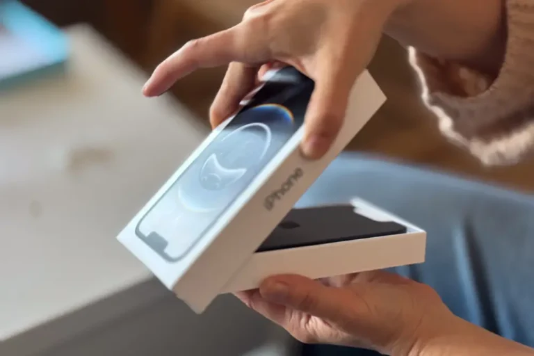 How much would a made-in-USA iPhone cost? A Wall Street analyst says it could be $3,500