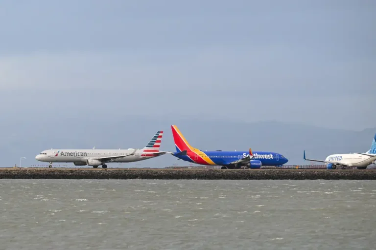 Which airline has the biggest or oldest fleet? Here’s how Delta, United, American and Southwest compare.