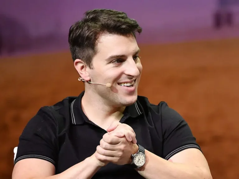 Airbnb CEO Brian Chesky says there’s a ‘silver lining’ for people starting businesses in a choppy economy