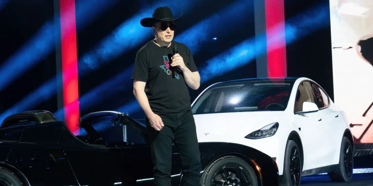 Elon Musk says he’s back to sleeping at work, and Tesla investors are thrilled